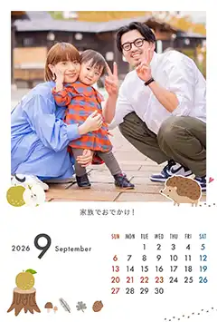 梨とハリネズミ（9月）のこよみフォトカレンダーあり